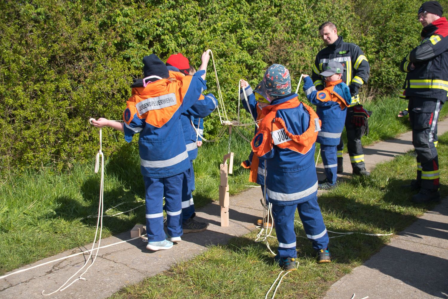 fruehlingsmarsch-amt-neverin-chemnitz-april-2024-47